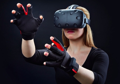 دستکش واقعیت مجازی, لمس اشیاء مجازی