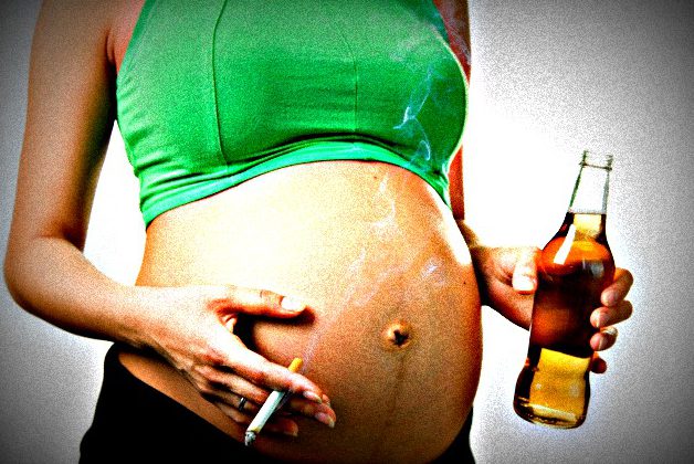 مصرف مواد مخدر در هنگام بارداری