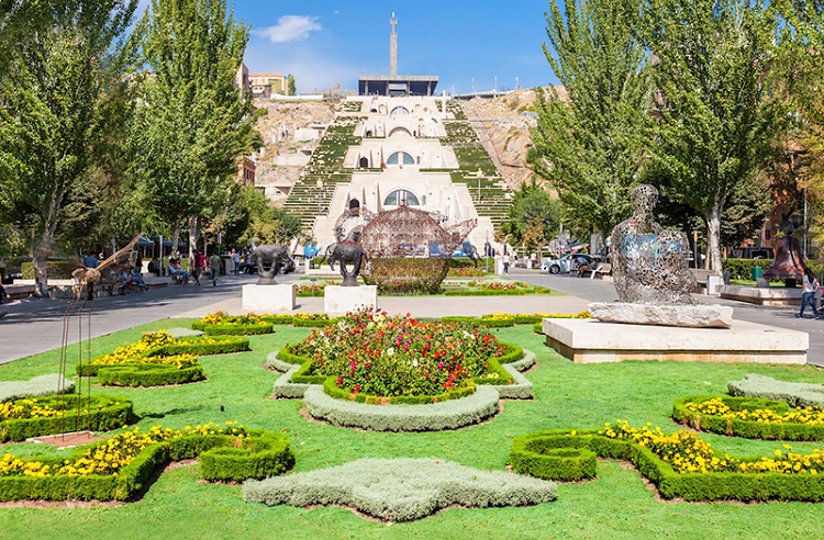 پارک عشاق ایروان ارمنستان