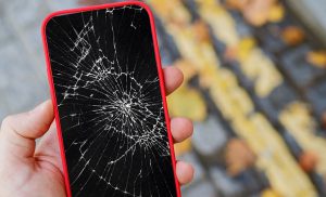 شکستگی LCD گوشی موبایل