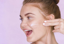 کرم مرطوب کننده برای پوست چرب
